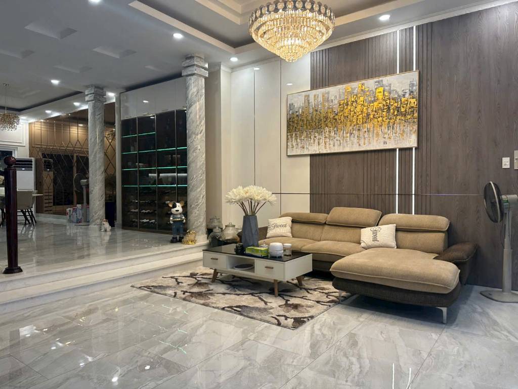 Bán nhà đẹp hẻm Võ Thị Sáu, P.Tân Định Q.1 – Nở hậu, full nội thất cao cấp