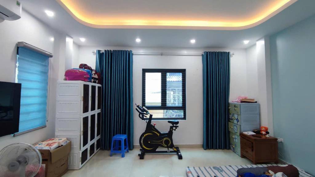 Cho thuê nhà riêng Trần Phú, Hà Đông, 35m2 x 5 tầng, nhà mới đẹp, ngõ ô tô, chỉ 1x triệu