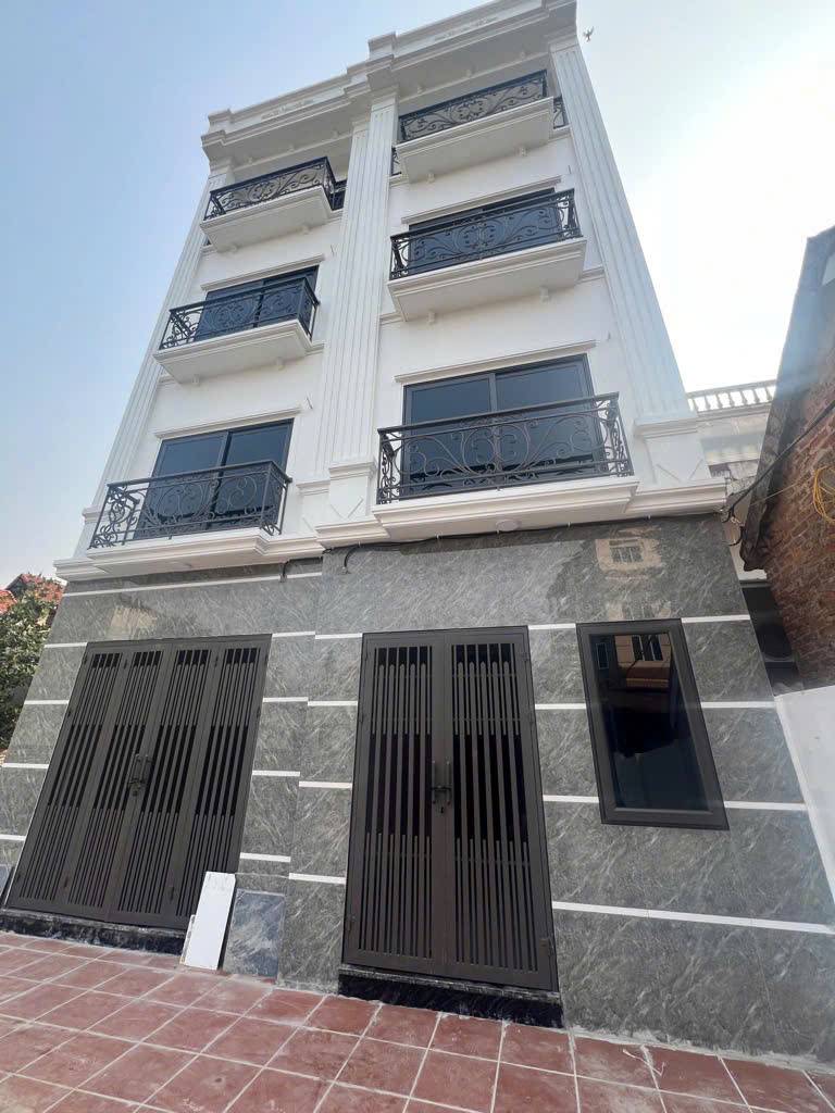 Bán nhà Tân Lập, Đan Phượng, 5 tầng x 43m2, ngõ rộng, giá 4.95 tỷ