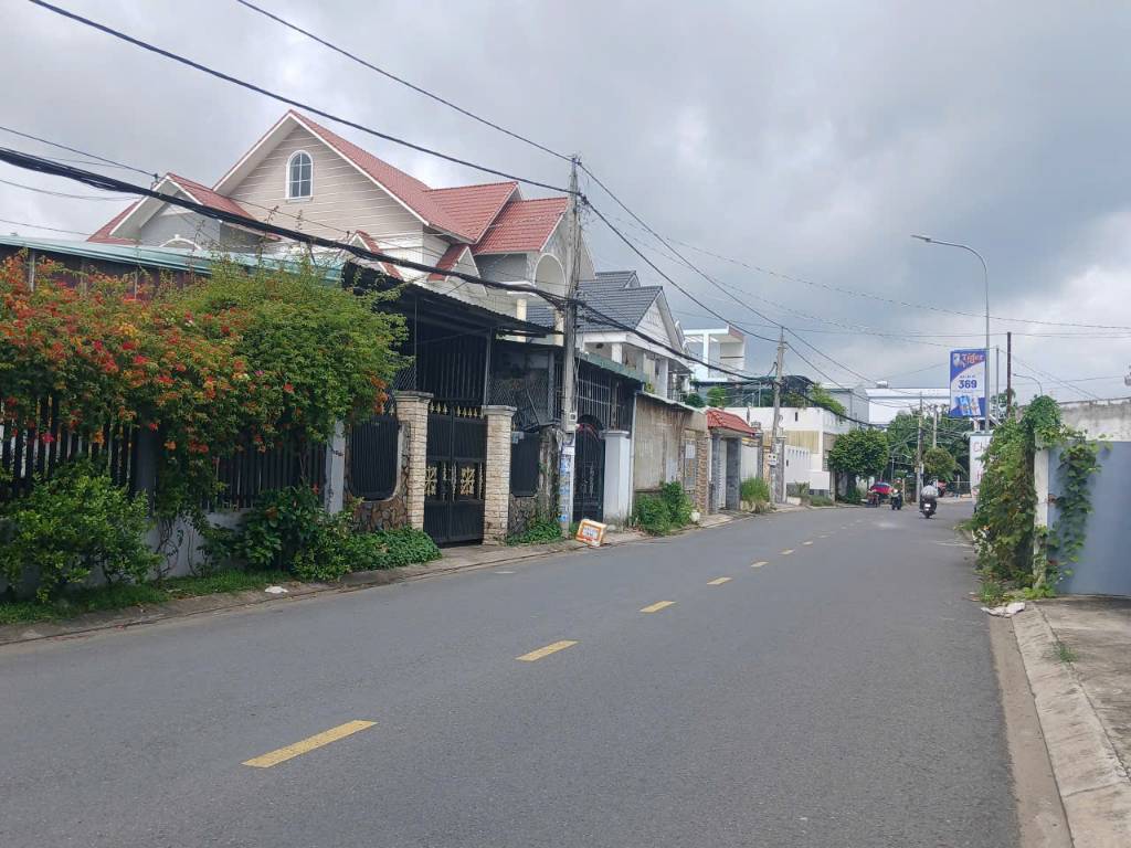 Bán nhà mặt tiền Trần Ngọc Giải, P6 Mỹ Tho, gần QL60, đoạn Nguyễn Thị Thập