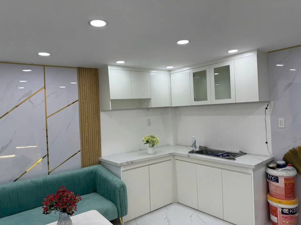 Bán nhà Huỳnh Tấn Phát, Quận 7, gần mặt tiền, 2 tầng, 2pn, sổ hồng riêng, chỉ 2.8 tỷ
