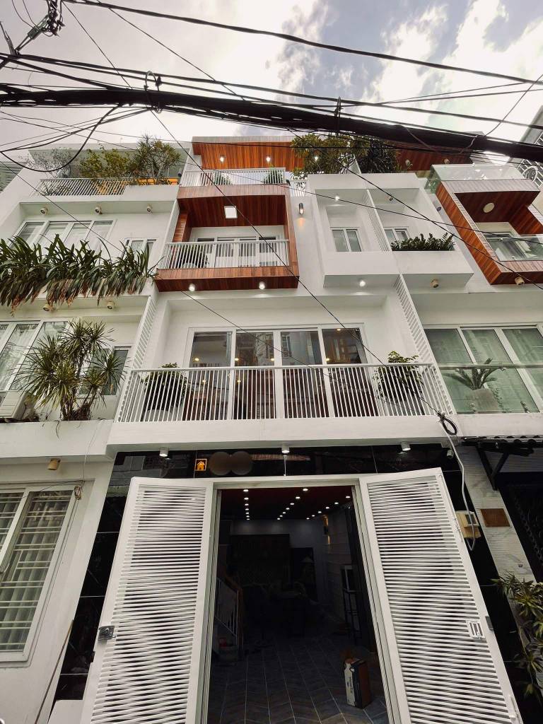 Nhà đẹp HXH Thống Nhất - 4 tầng 4 pn  diện tích sử dụng 150m2 - 6.75 tỷ