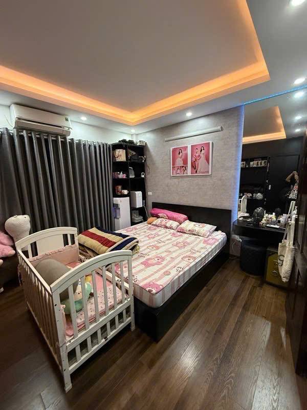 Bán nhà đẹp Kim Giang, gần phố, 42m², 5 tầng, giá 7.15 tỷ