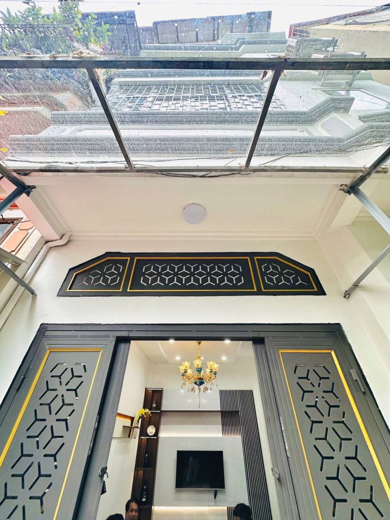 Nhà đẹp sát mặt phố Kim Giang, 38m²  ô tô đỗ cửa KD online giá chỉ 7.45 tỷ