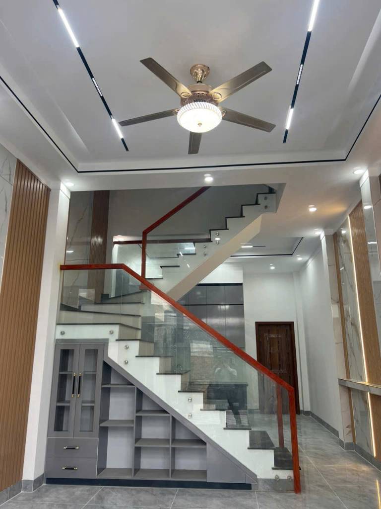 Nhà 1Lầu 1Trệt Tân Vạn Đường ô Tô, Thổ Cư, Hỗ Trợ Vay Ngân Hàng