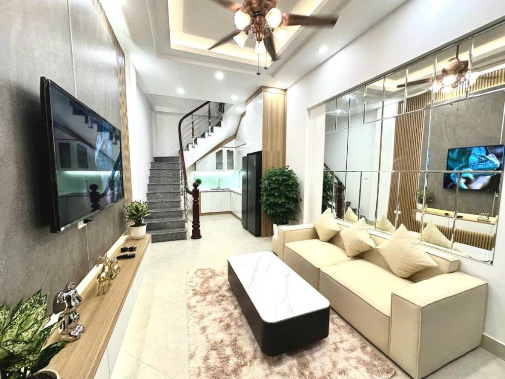 Nhà đẹp kinh doanh online, mặt ngõ thông 3m phố Thanh Xuân, DT 39 m², 5 tầng giá chỉ 7,6 tỷ có thương lượng