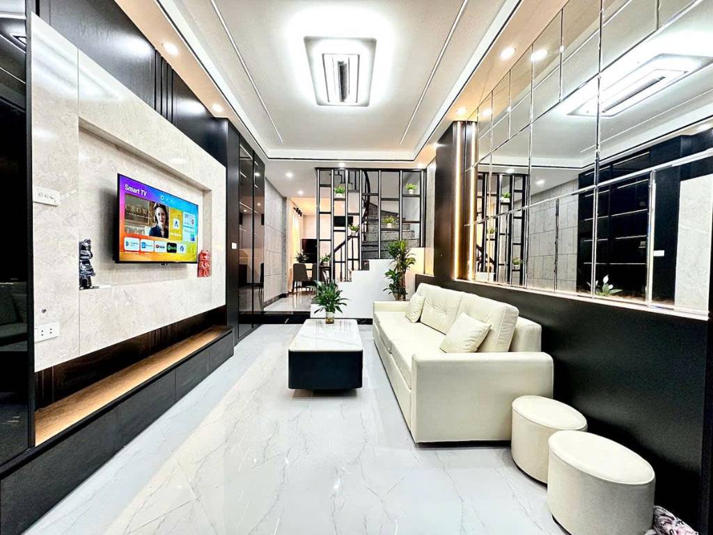 Bán nhà Thượng Đình, Thanh Xuân, 40.5m² x 5 tầng, 6PN, cách phố 10m, giá 8.15 tỷ, nhà khung cột chắc chắn