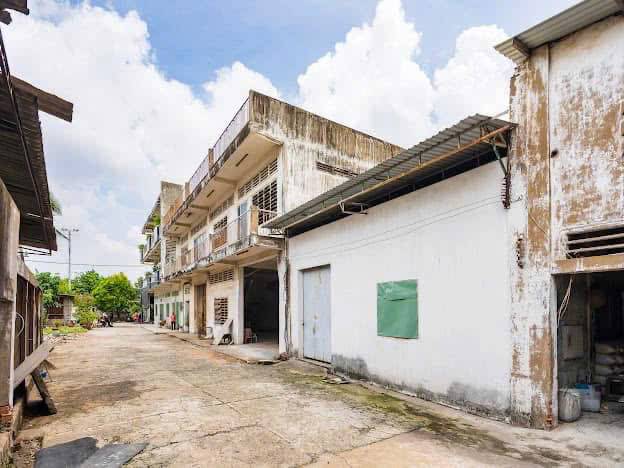 Chính chủ cần bán gấp khuôn đất lớn, 1 đời chủ còn sót lại MT Khuông Việt, Quận Tân Phú.