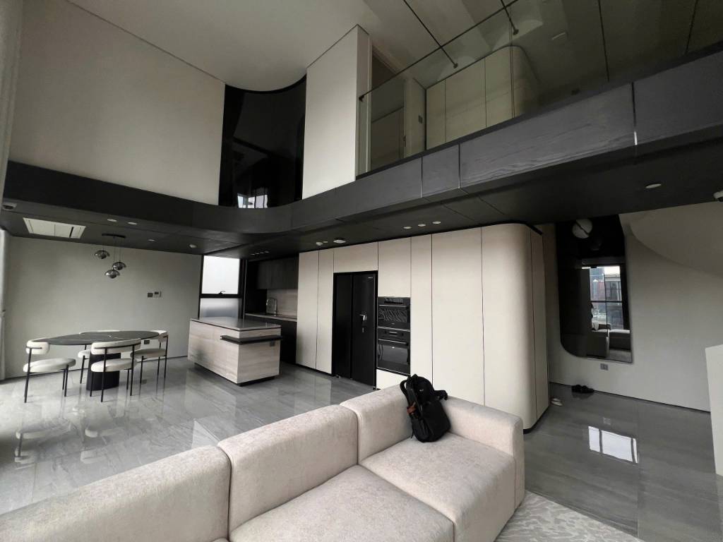 Thuê ngay căn hộ Loft Penthouse cao cấp_Galleria Metropole Thủ Thiêm_3PN_170m2_Full NT xịn_Giá 130tr