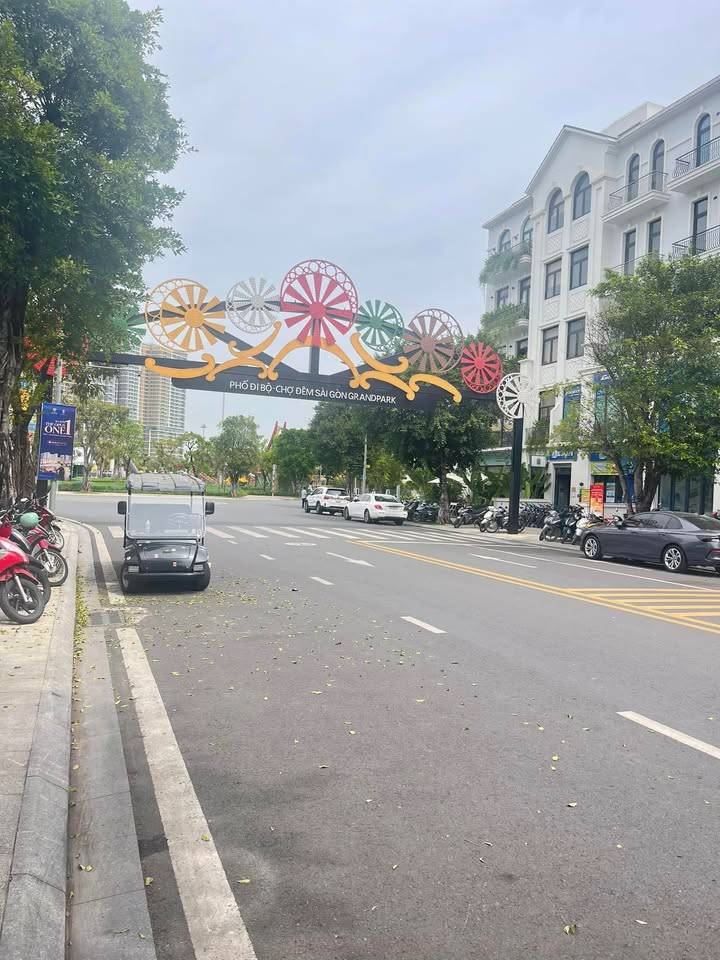 Cho Thuê Nhà Phố Trục D2A Vinhomes Grand Park – Vị Trí Kinh Doanh Đắc Địa, Giá Tốt Chỉ 30 Triệu/Tháng