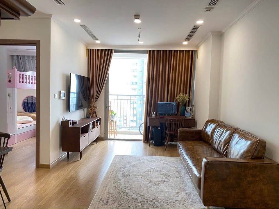 Căn hộ 2 phòng ngủ 80m, đủ nội thất- Vinhome Gardenia, P. Hàm Nghi.