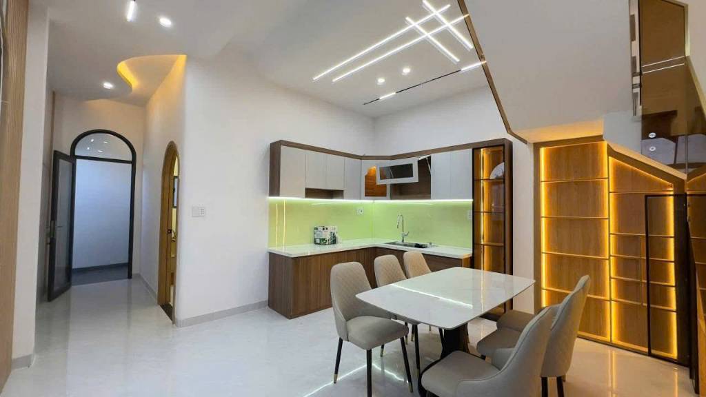 CHÍNH CHỦ CẦN BÁN NHÀ 1 TRỆT 1 LẦU – VỊ TRÍ TRUNG TÂM PHƯỜNG 4 – TP. TÂN AN