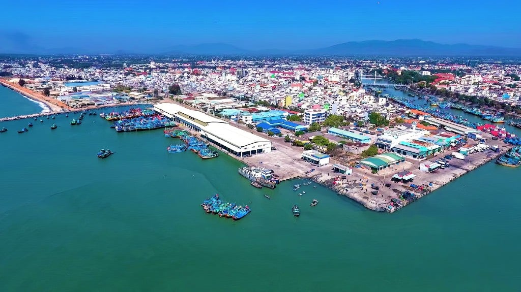 Bán đất 7890m2 mặt tiền biển Lạc Đạo, Phan Thiết, giá 38 triệu mỗi m2