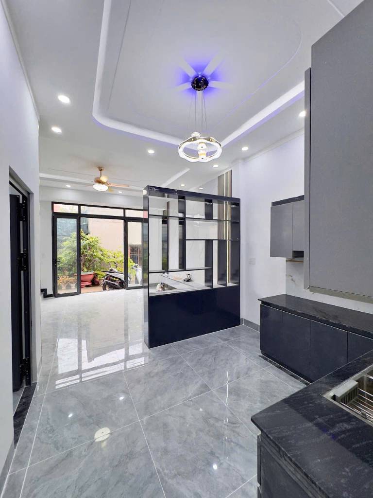 Bán nhà sát trung tâm Biên Hoà, 1 trệt 1 lầu, 3pn, hoàn công, thổ cư