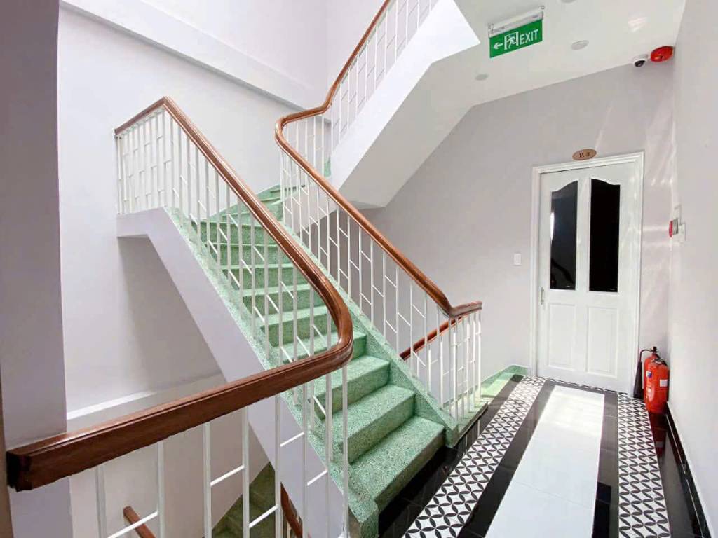 Bán nhà mặt tiền Âu Cơ, P.14, Q. Tân Bình, 4.1 x 26m, sổ đỏ