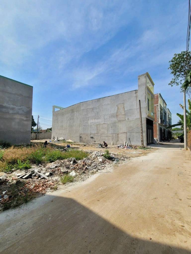 Đất đẹp khu dân cư kín, thổ cư, sổ hồng riêng, giáp Dĩ An cách Linh Xuân 8km