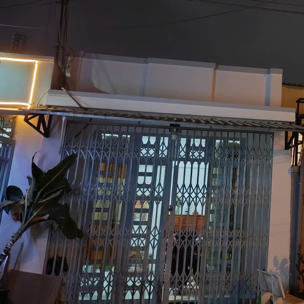 Nhà Phước Bình sát Global City, giá chỉ bằng nửa Global