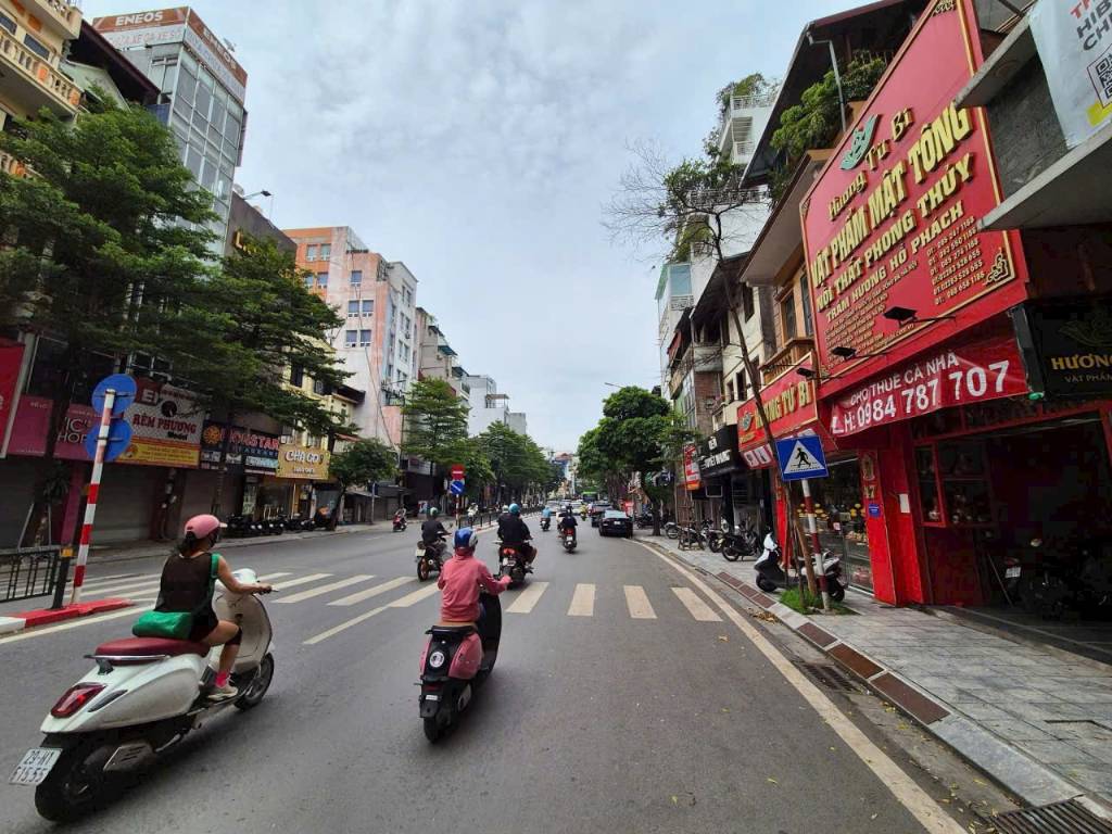 MỘT CĂN DUY NHẤT PHỐ TÔN ĐỨC THẮNG CHỦ HẠ KHÔNG PHANH 
PHỐ VIP CỦA CÁC ĐẠI GIA SỔ VUÔNG ĐẸP -55 TỶ