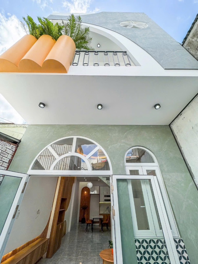 NHÀ LẦU HIỆN ĐẠI HẺM 311 NGUYỄN VĂN CỪ, THỔ CƯ HOÀN CÔNG, TRUNG TÂM TP CẦN THƠ