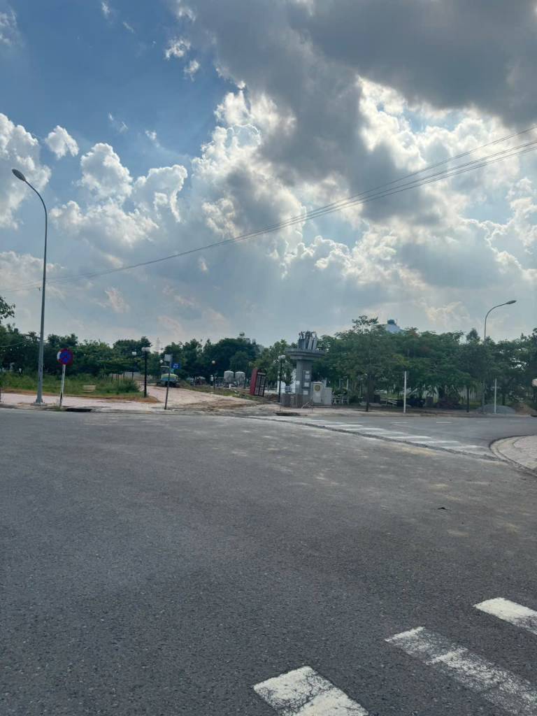 BÁN ĐẤT CHÍNH CHỦ  TRUNG TÂM P4 TÂN AN, LONG AN – 100m² – GIÁ 1.8 TỶ – SỔ HỒNG RIÊNG