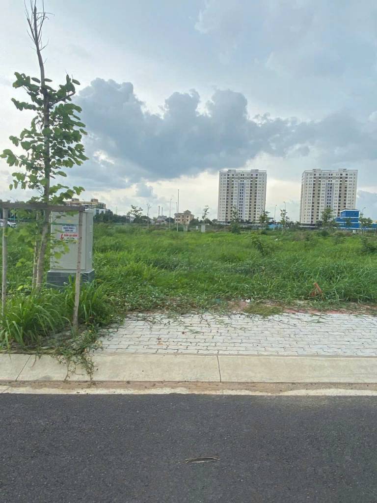 BÁN ĐẤT CHÍNH CHỦ  TRUNG TÂM P4 TÂN AN, LONG AN – 100m² – 1.8 TỶ – SỔ HỒNG RIÊNG SANG TÊN NGAY