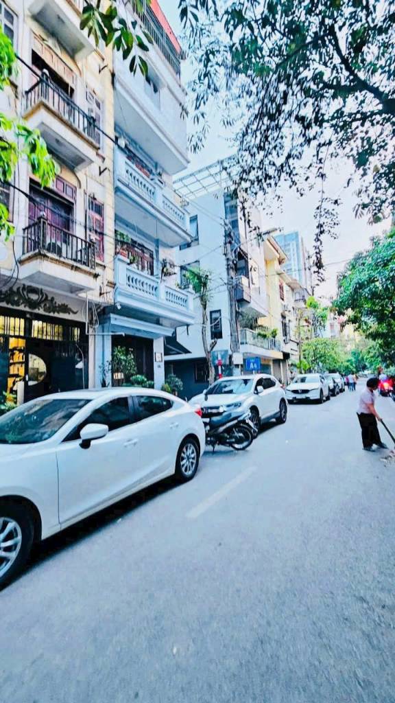 CỰC VIP NHÀ MẶT TIỀN TRUNG TÂM ĐẦM TRẤU, LƯƠNG YÊN PHÂN LÔ VỈA HÈ Ô TÔ CHẠY VÒNG QUANH KINH DOANH