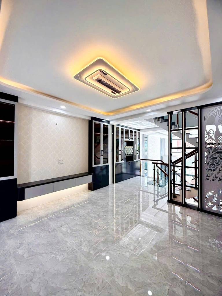 Bán nhà HXH 8m Kinh Dương Vương; 4x13m; 5 tầng; 4PN; 5WC; NT cao cấp; SH hoàn công