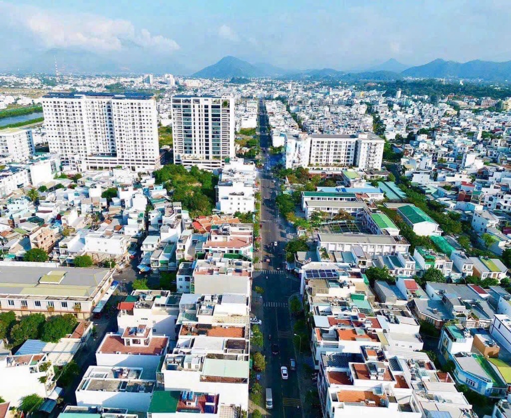 Cần bán lô đất ngang 8m MT Phùng Thế Tài( A6 cũ), Phước Hải , Nha Trang