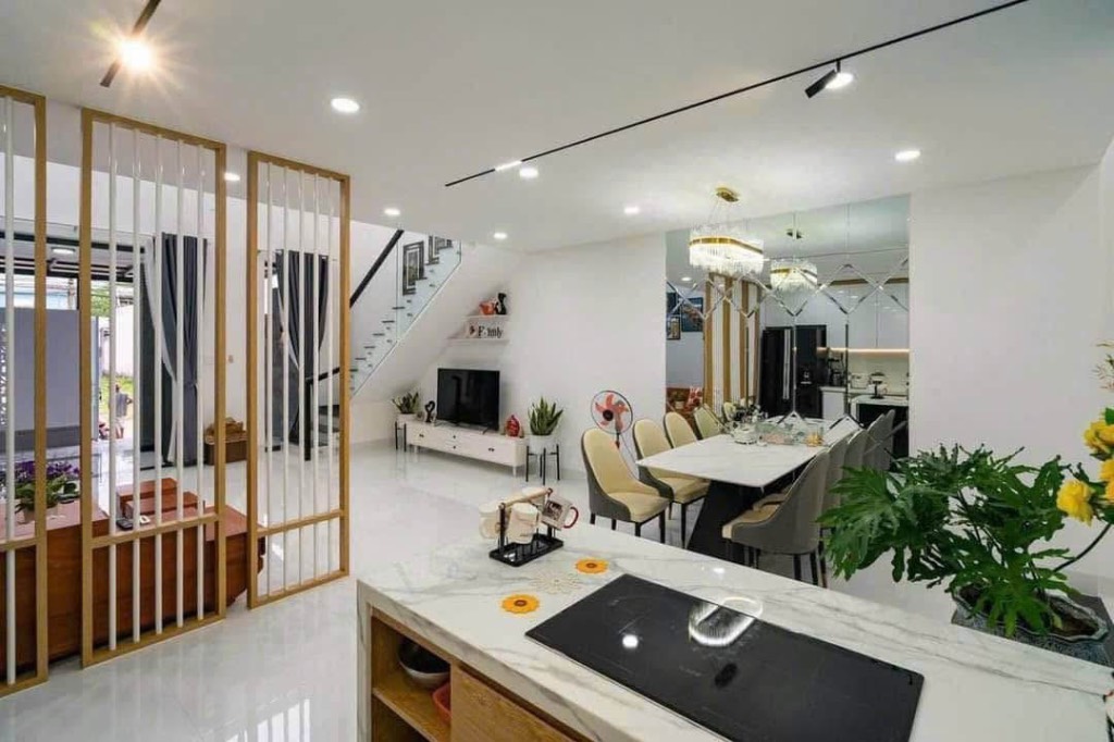 BÁN NHÀ PHỐ ĐẸP – TRUNG TÂM TP. TÂN AN, LONG AN – 70M² – CHỈ 2TỶ150 – SHR