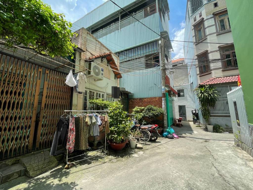 Bán nhà 77m2 - Hẻm xe hơi nhỏ, Đường Đô Đốc Chấn, Q. Tân Phú
