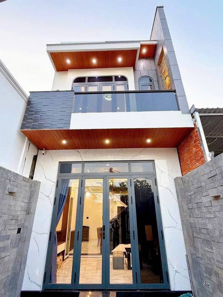 NHÀ PHỐ HIỆN ĐẠI – 90M² – MẶT TIỀN LONG TRẠCH, CẦN ĐƯỚC – GIÁ 2 TỶ 700 – SHR