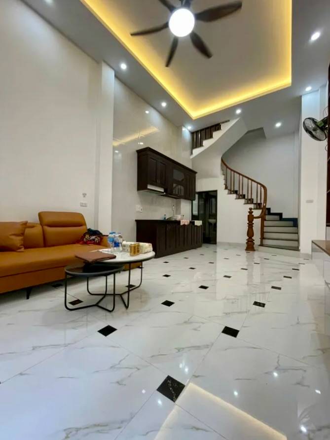 SIÊU PHẨM NHÀ PHỐ HOÀNG MAI – 3PN – 5 TẦNG – NGÕ RỘNG – XÂY CHẮC – CHỈ HƠN 7 TỶ