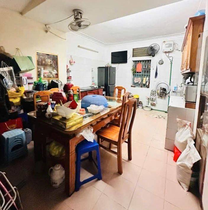 Bán nhà mặt tiền phố Mai Dịch – 70m² – 4 tầng – Giá 23,5 tỷ