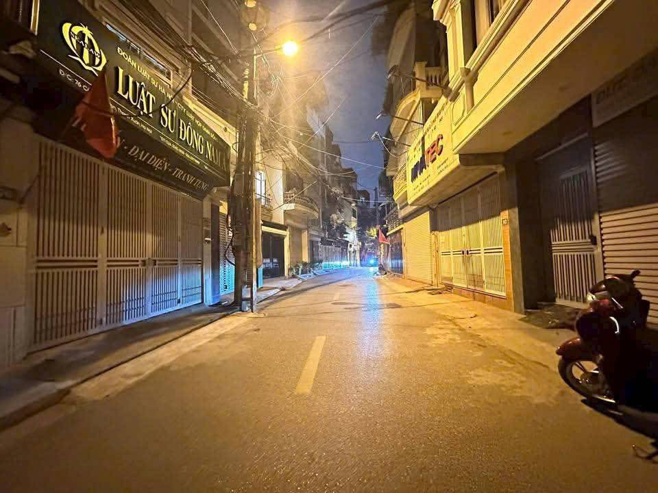 SIÊU NGON MẶT PHỐ CÙ CHÍNH LAN, KINH DOANH CỰC ĐỈNH GIÁ ĐẦU TƯ 80M 5 TẦNG, MẶT TIỀN 5M CHỈ 25 TỶ