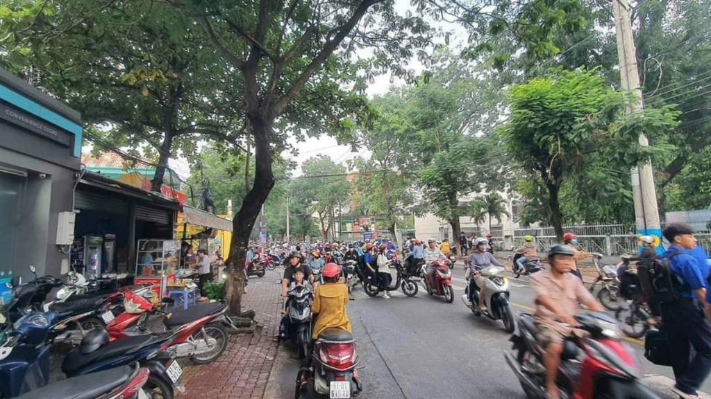 Bán lô đất đẹp 335m2 ngang 9m đường Nguyễn Du, Dĩ An, Giá tốt 10.4 tỷ thương lượng