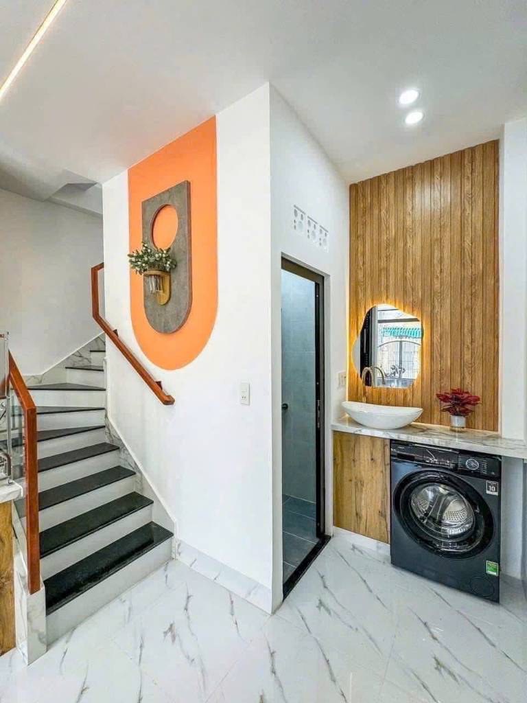 CHÍNH CHỦ BÁN NHÀ TRUNG TÂM CẦN ĐƯỚC, LONG AN – NGAY KCN CẦU TRÀM – 90M² – SHR – 2,3 TỶ