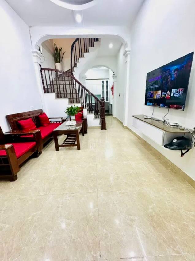 BÁN NHÀ DÂN XÂY PHỐ TRƯƠNG ĐỊNH – GẦN 40M² – 5 TẦNG – 4PN – NGÕ Ô TÔ – NHỈNH 8 TỶ