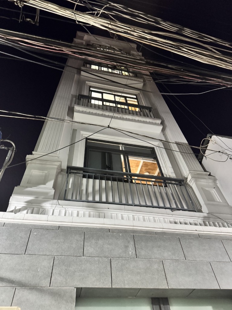 Bán nhà chính chủ Trần Xuân Soạn Quận 7, 200m2, 1 tầng, có 8 phòng trọ.