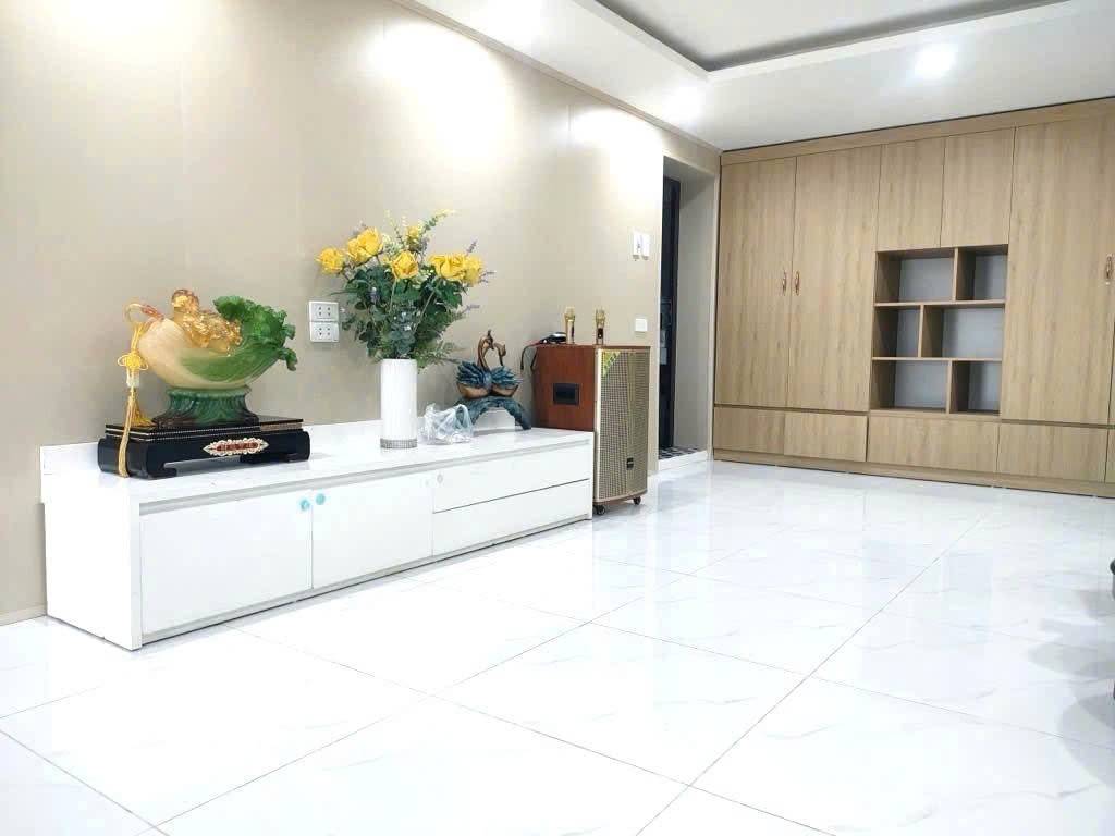 Bán nhà Tập Thể Tầng 1 – Mặt Phố Tân Mai – Kinh Doanh – Ngõ Thông – Ô Tô Tránh – Gara Ngủ Trong Nhà
