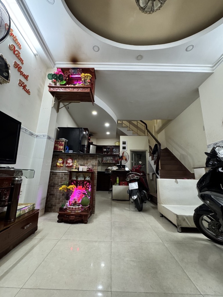 Chính chủ bán nhà Trần Xuân Soạn, Quận 7, 33m, 5 tầng, 4PN, gía 5,6 tỷ