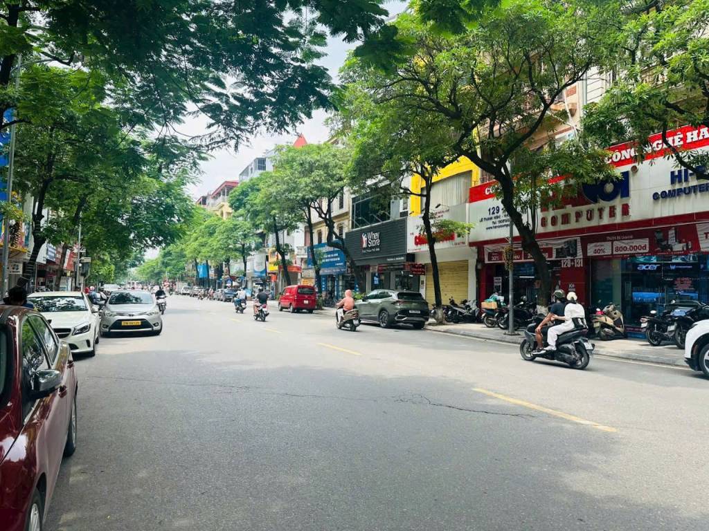 BIÊT THỰ ĐƠN LẬP CỰC ĐẸP PHỐ TRẦN KIM XUYẾN, TRUNG TÂM CẦU GIẤY, THANG MÁY VỊ TRÍ KIM CƯƠNG