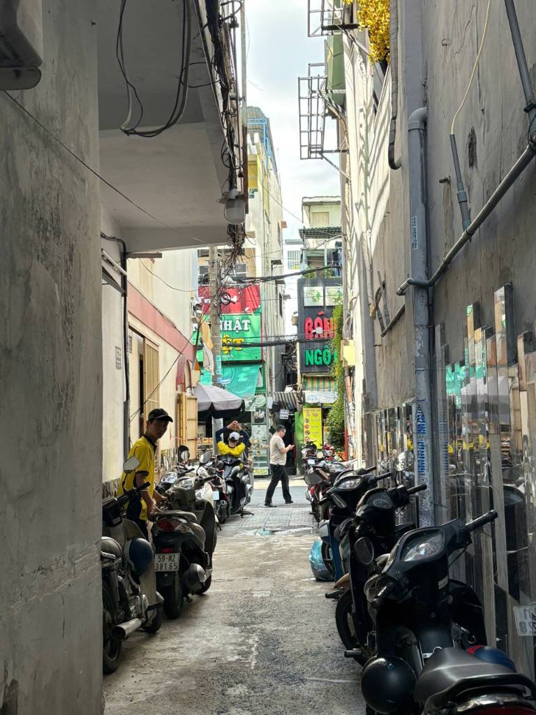 CẦN CHO THUÊ NHÀ NGUYÊN CĂN 4x11m – GIÁ RẺ 13TR, PHƯỜNG 12, QUẬN 10, DỌN VÀO Ở NGAY