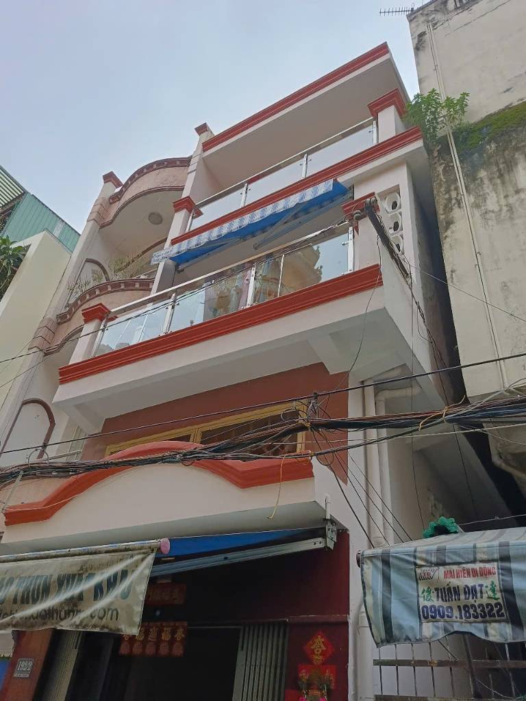 Bán nhà 3 mặt tiền hẻm Quận 10, 3,6x17m, 5PN, nhà đẹp giá 12,5 tỷ