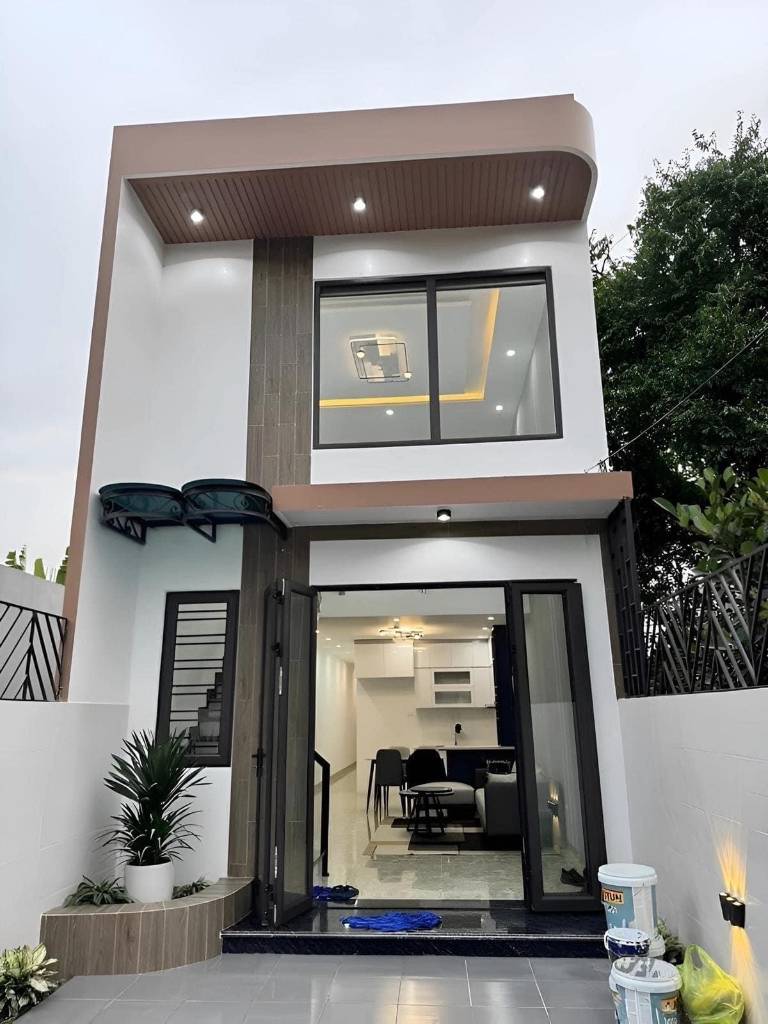 Chính chủ bán nhà Mặt Tiền 95m² gần cổng chào Cần Đước, giá 2.5 tỷ