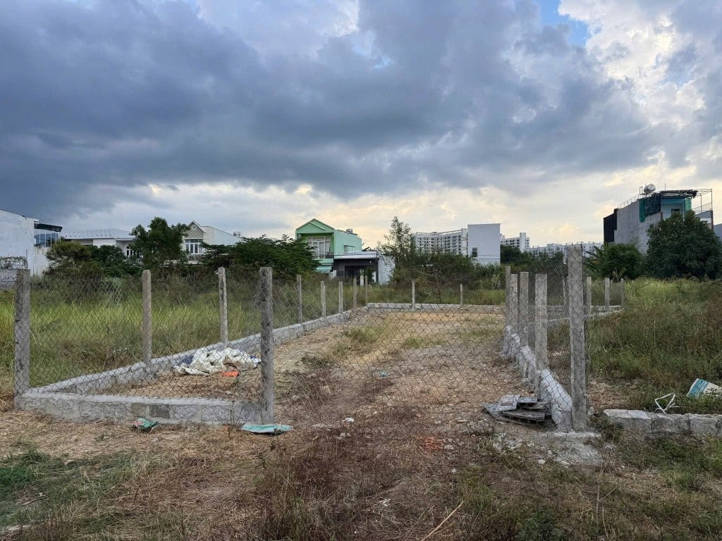 Cần bán lô đất Vĩnh Châu- Vĩnh Hiệp, Tp Nha Trang, 166m2, nở hậu phong thuỷ tốt