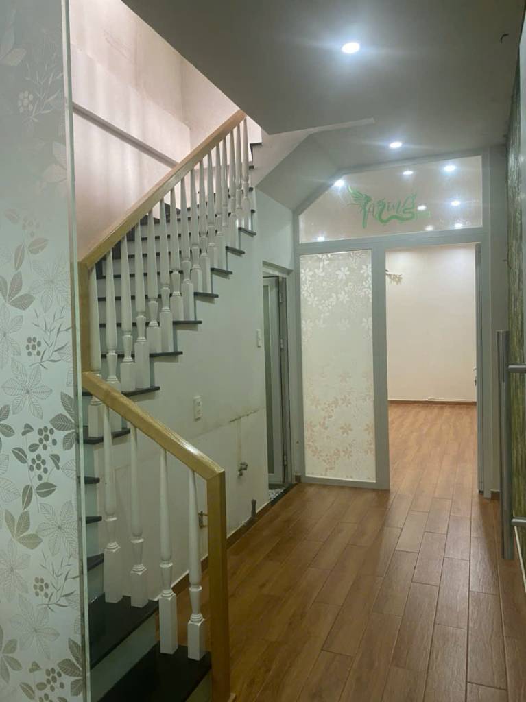 Bán Nhà Mặt Tiền Trung Tâm Quận 10 – dài 18 Nở Hậu, Giá Chỉ 12.65 Tỷ TL