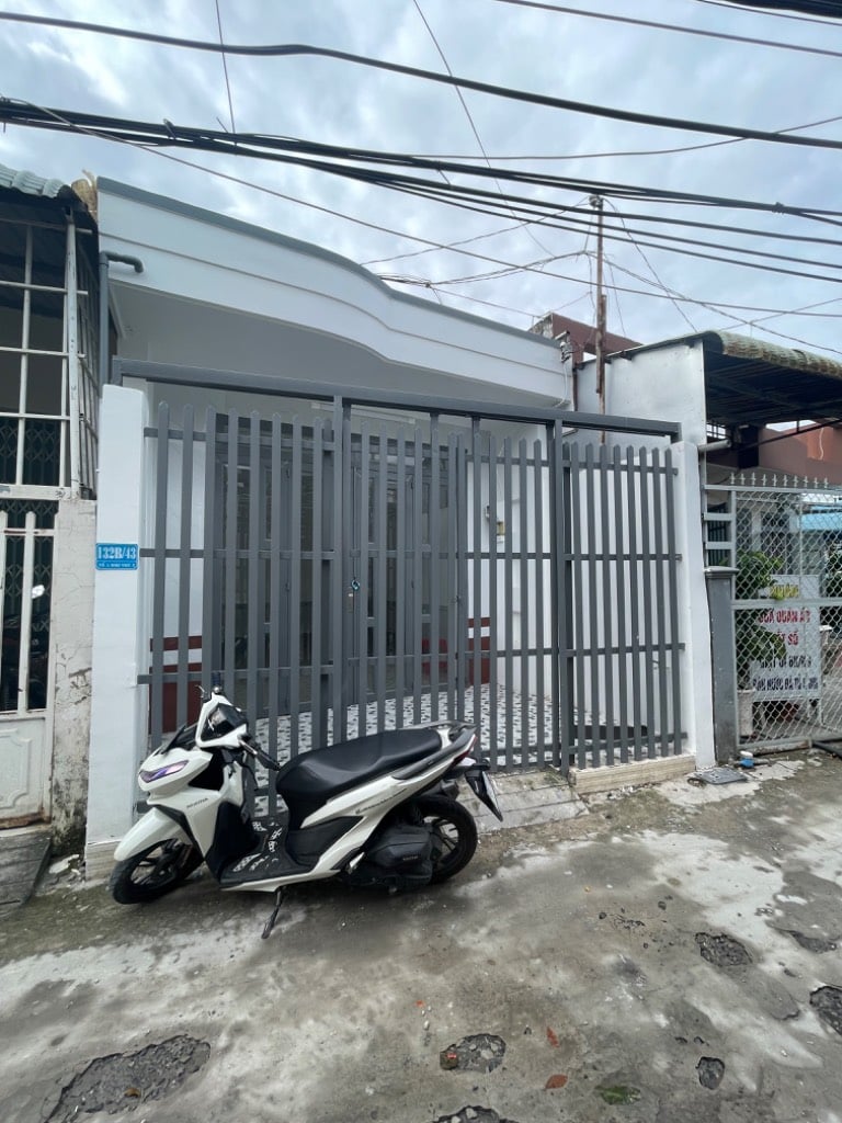 Bán nhà đẹp hẻm 5m ô tô tới cửa, cách KDC Đại Ngân 100m
