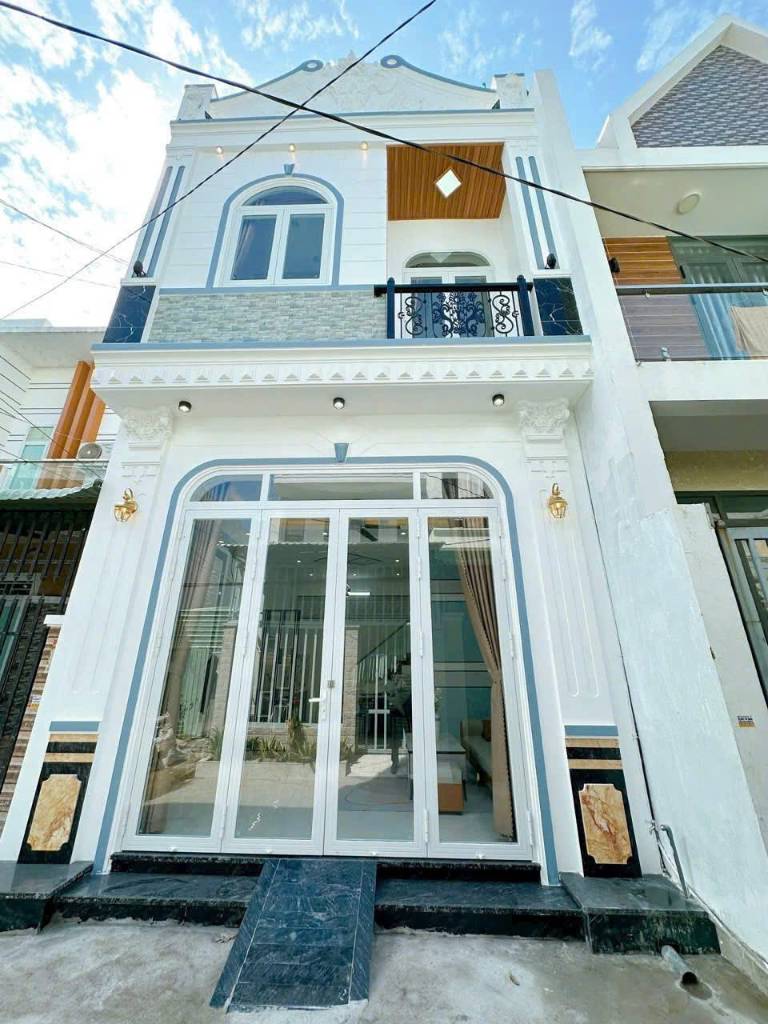 CHÍNH CHỦ BÁN NHÀ CẦN ĐƯỚC, LONG AN, BƯU ĐIỆN VH KỀ BÊN, DIỆN TÍCH 95M2, GIÁ 2 TỶ 4, SHR