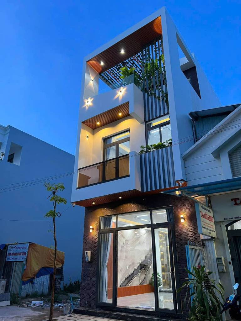 CHÍNH CHỦ BÁN NHÀ MẶT TIỀN LONG TRẠCH, LONG AN, GẦN BÁCH HÓA XANH, 110M2, GIÁ 2 TỶ 7
