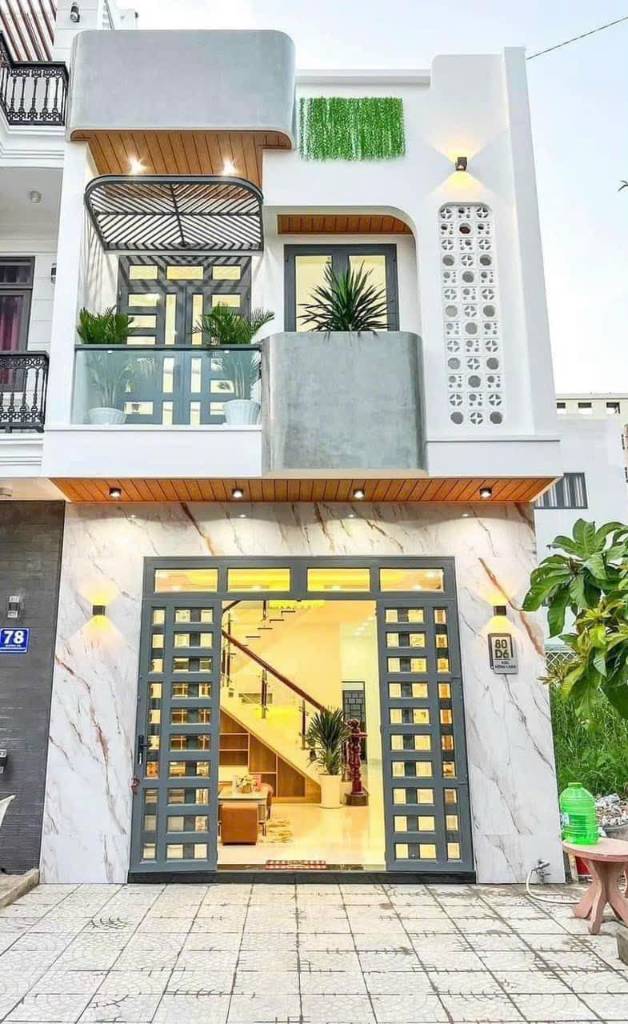 Chính Chủ Bán Nhà MT Đinh Đức Thiện, Cần Đước Gần KCN Cầu Tràm 100m2, Sổ Hồng Riêng, Giá 2,6 Tỷ